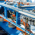 Flexibilné funkčné terminály CPX/VTSA s rôznymi modulmi zbernice od Profinet cez Ethernet/IP, ModBus až po DeviceNet sú mimoriadne odolné proti prašnému prostrediu píly.